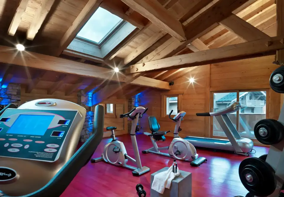 La Reine des Pres, Samoens (self catered apartments) - Fitness room