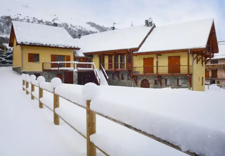 Les Fermes du Planet 1-4 exterior, Valloire (self catered apartment)