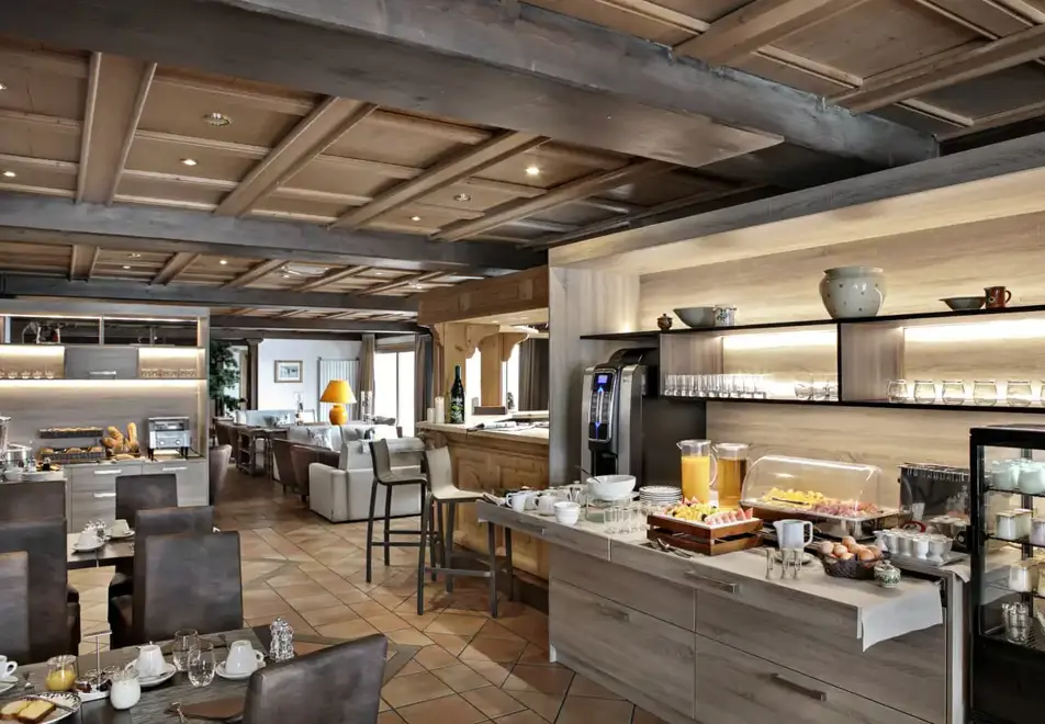 Hotel St Martin & Apartments, St Martin de Belleville - Dining room