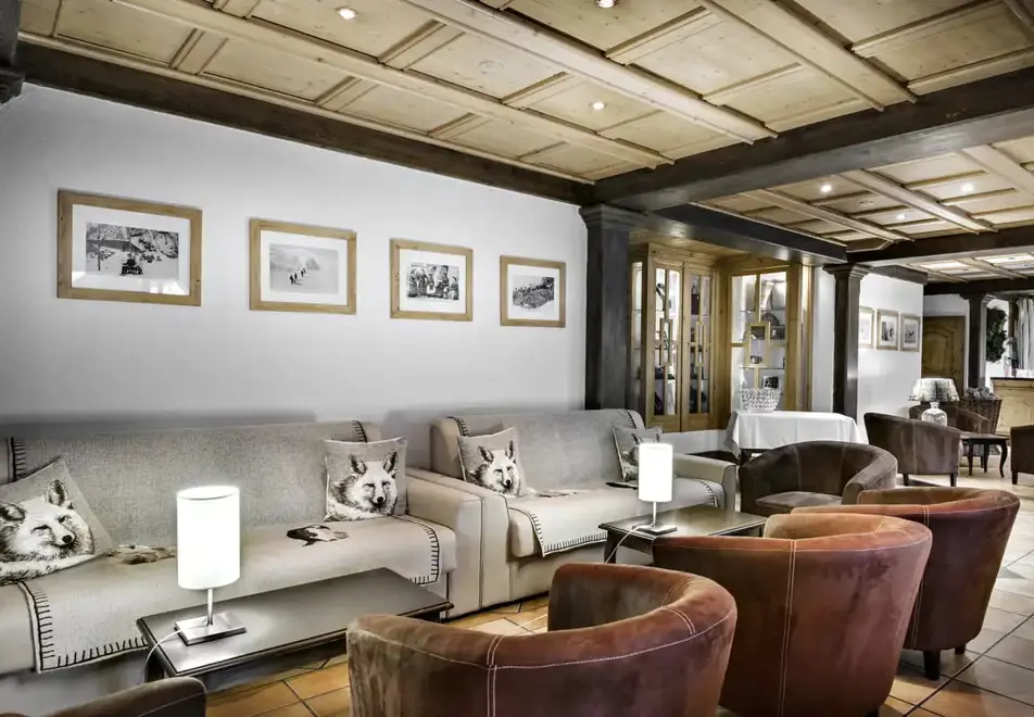 Hotel St Martin & Apartments, St Martin de Belleville - Lounge