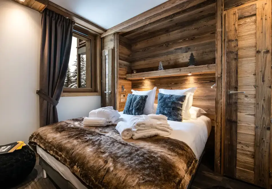 Yellowstone Lodge, La Tania (self catered chalet) - Chalet 1