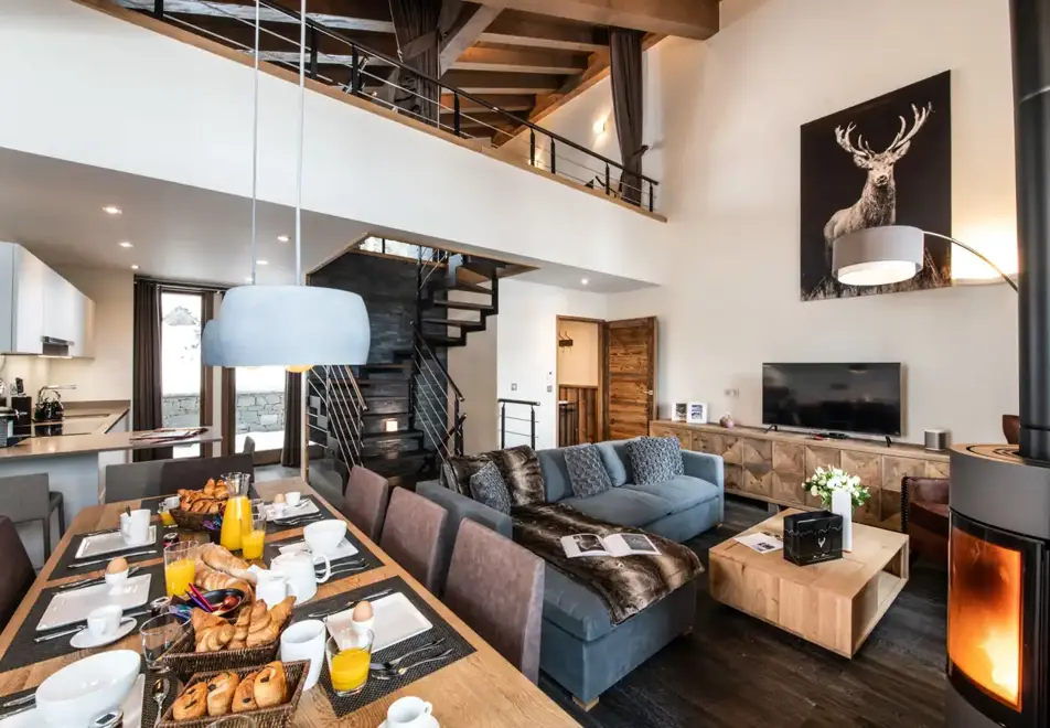 Yellowstone Lodge, La Tania (self catered chalet) - Chalet 1