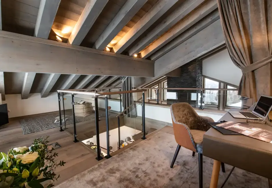 Yellowstone Lodge, La Tania (self catered chalet) - Chalet 2