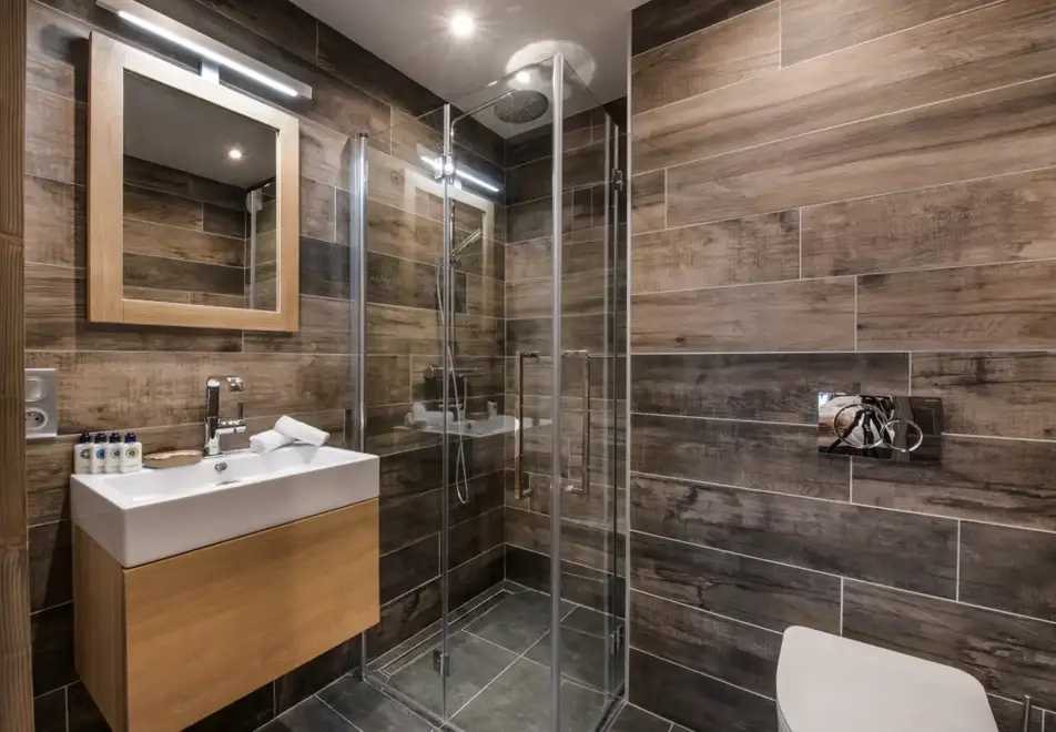 Yellowstone Lodge, La Tania (self catered chalet) - Chalet 3