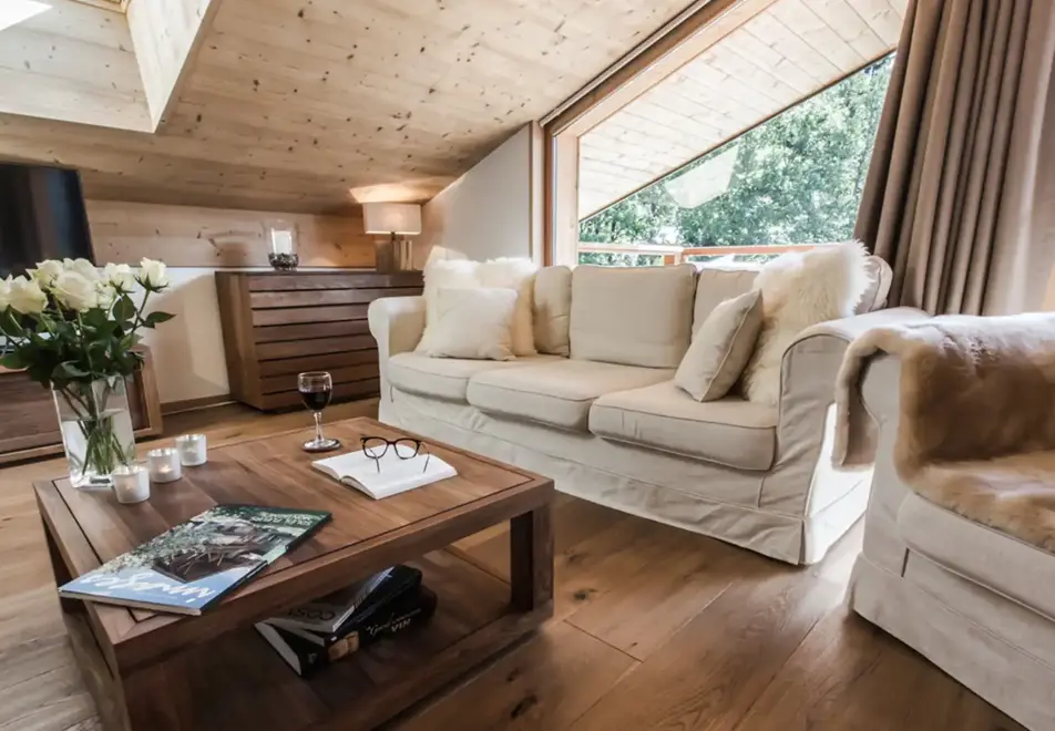 K2, Les Gets (self catered apartments) - 3 bed second floor apartment