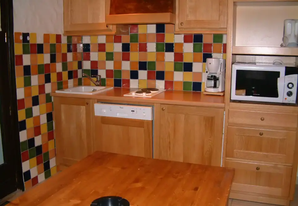 Fleurs Edelweiss, Les Gets (self catered apartment) - Edelweiss Kitchen