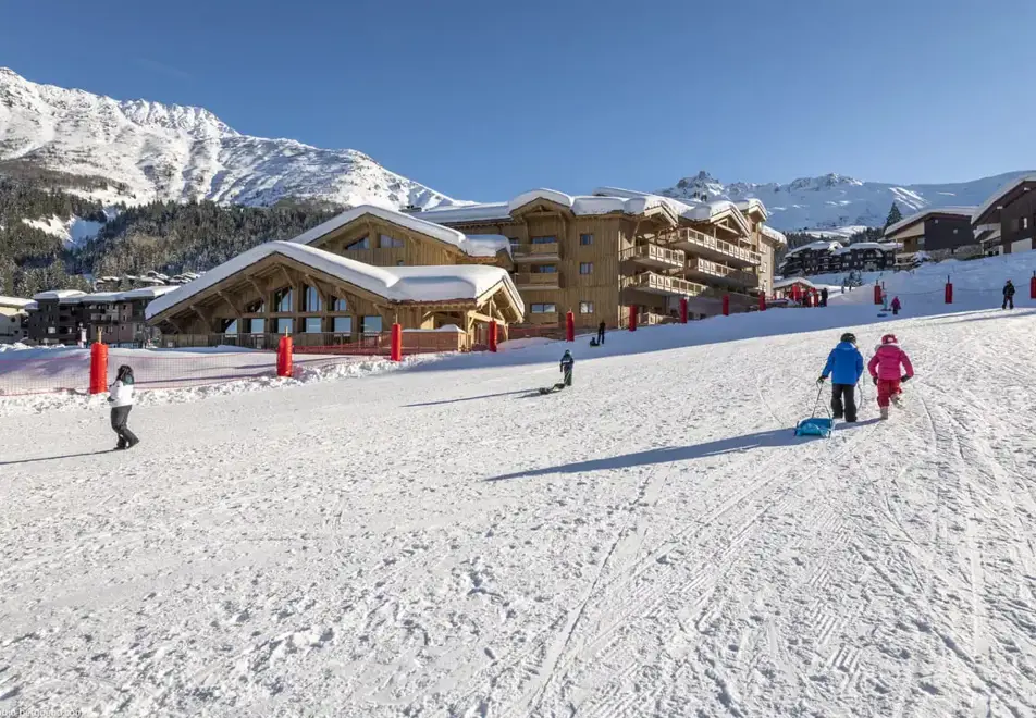 Anitea, Valmorel (self catered apartments) - Ideal location