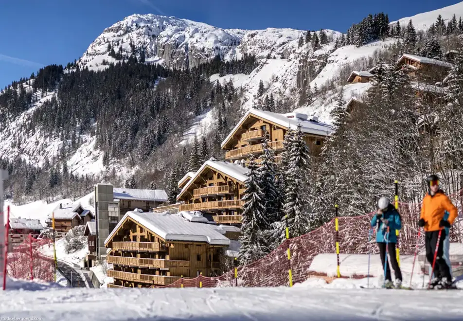 Le Roc des Tours, Grand Bornand (self catered apartments) - Close to ski slopes