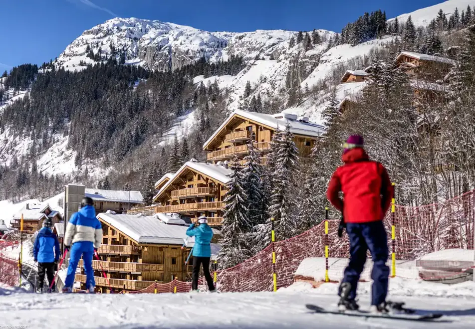 Le Roc des Tours, Grand Bornand (self catered apartments) - Close to ski slopes