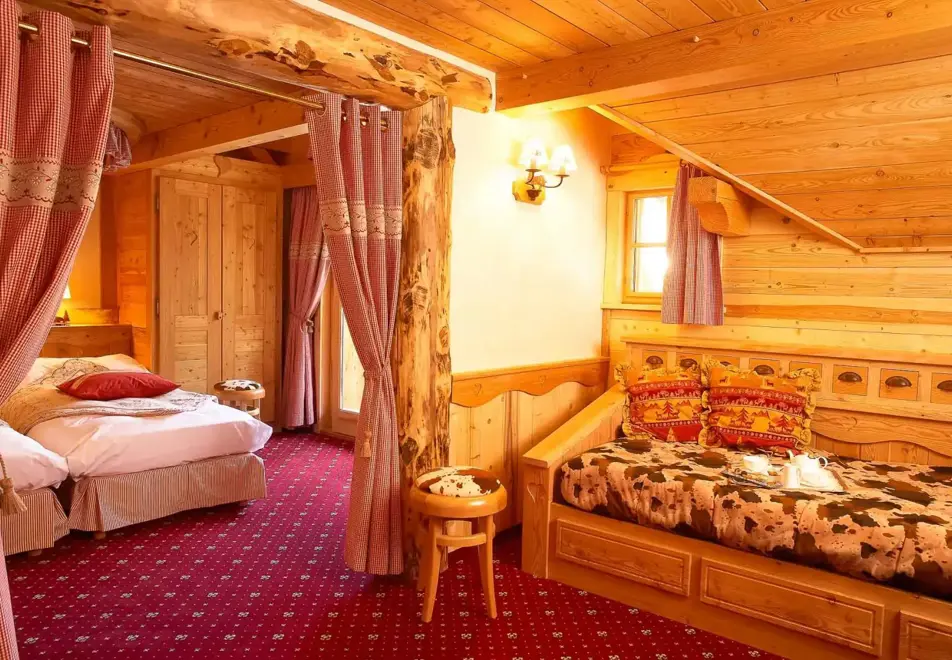 Chalet Mounier, Les Deux Alpes (Hotel) - Meije room type