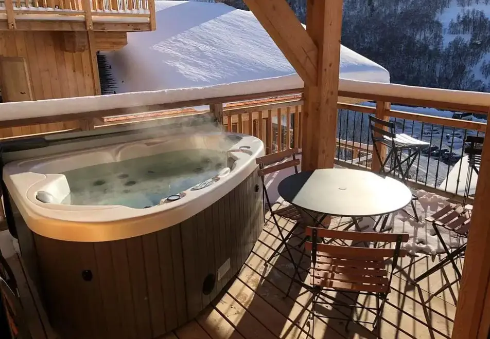 Caseblanche Chalets, St Martin de Belleville (self catered apartments-chalets) - 3 bed sleeps 6 (C22)