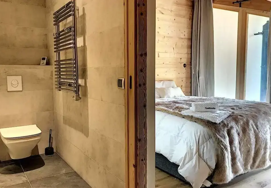 Caseblanche Chalets, St Martin de Belleville (self catered apartments-chalets) - 3 bed sleeps 6 (D19)