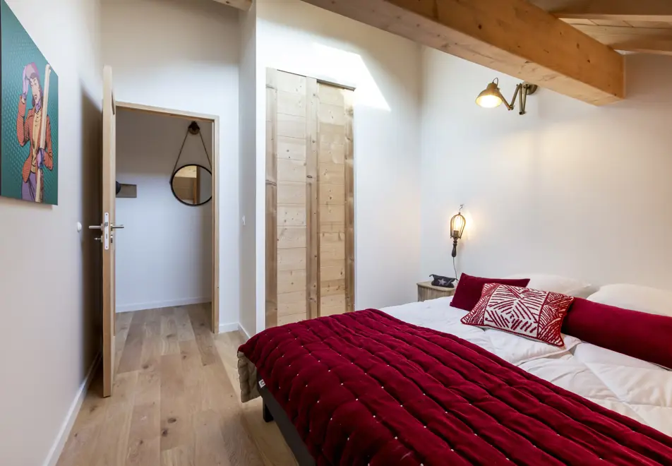 Le Saphir, Vaujany (Self Catered Apartments)  - Double bedroom