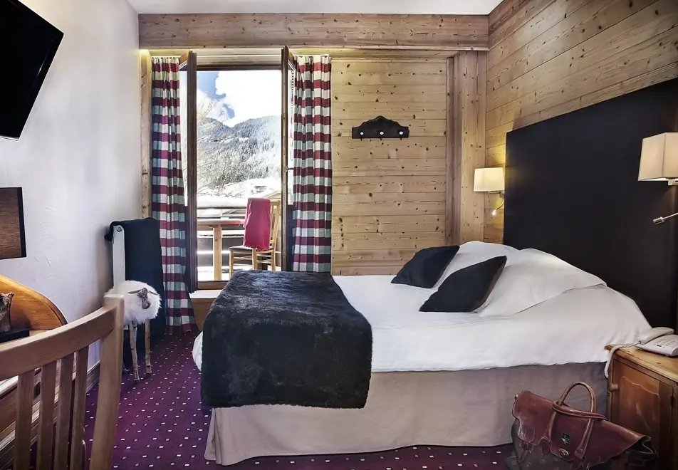 Beauregard, La Clusaz (hotel) - Typical Room