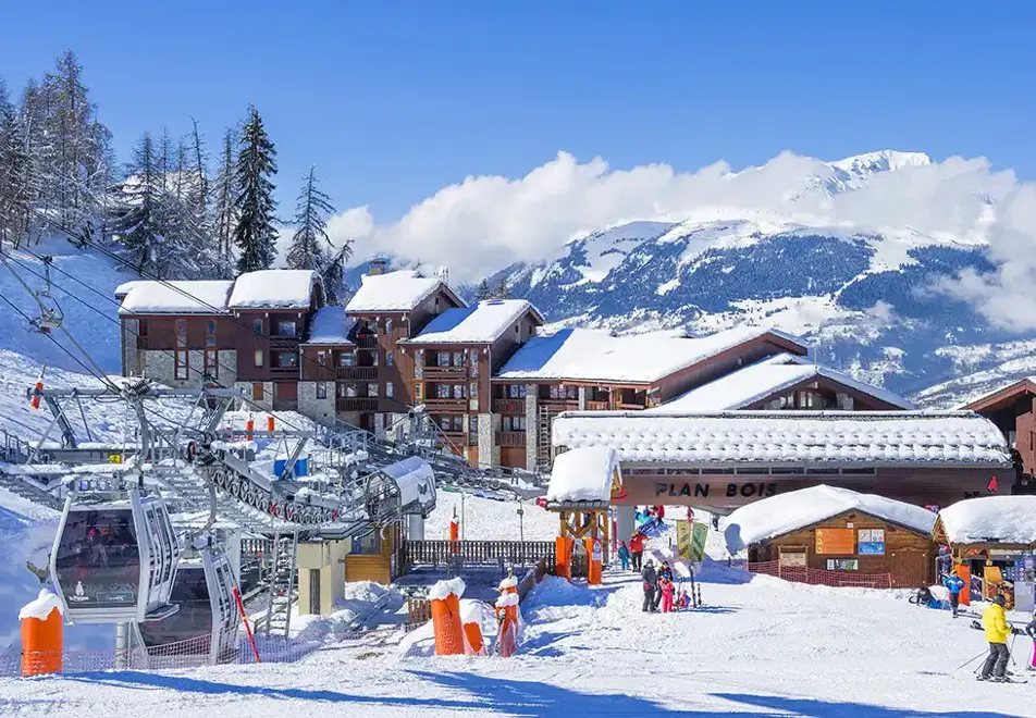 Les Chalets de Wengen, Les Coches (self catered apartments) - Close to gondola lift