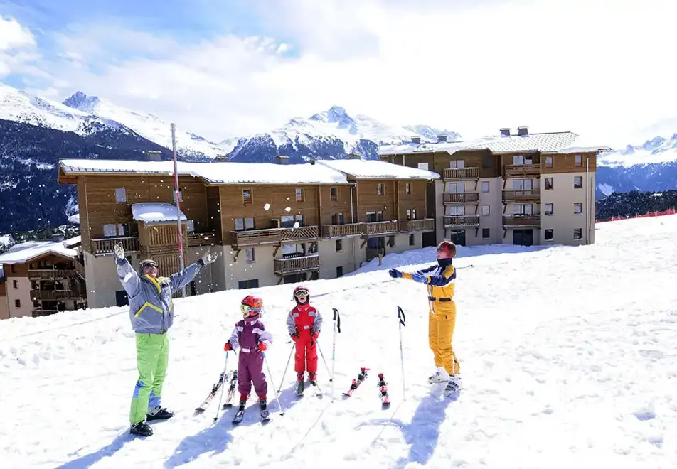 Flocons d'Argent, Aussois (self catered apartments) - Easy piste access