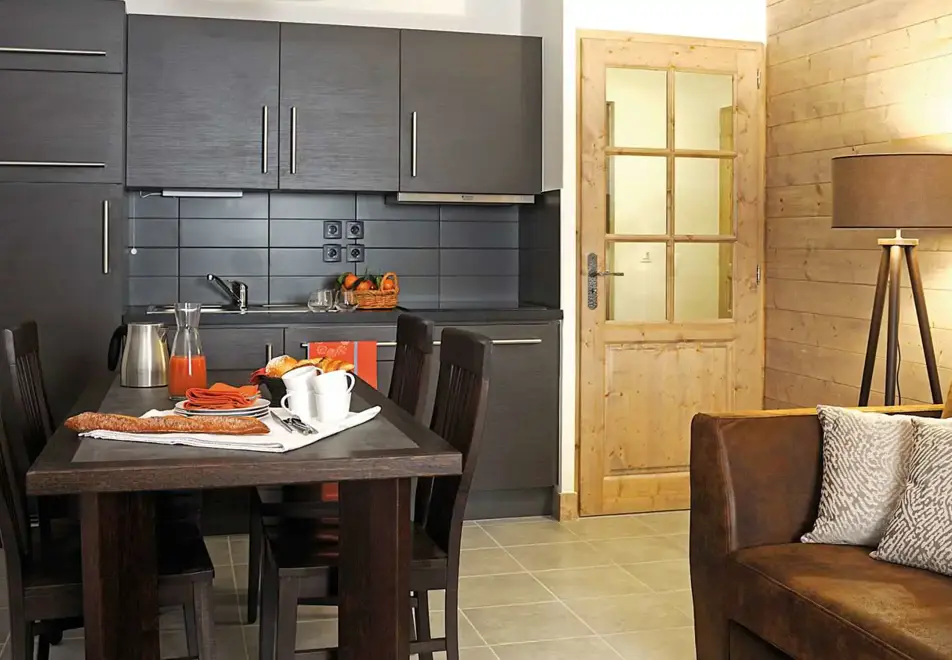 Les Fermes Emiguy, Les Gets (self catered apartments) - Apartments