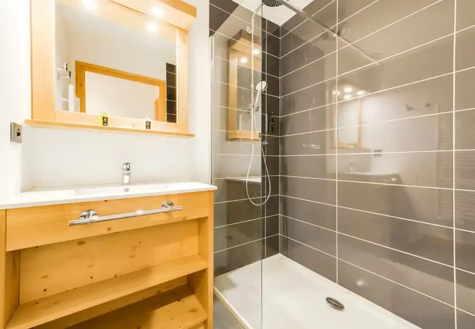 Les Fermes du Mont Blanc, Combloux (self catered apartments) - Typical apartment style