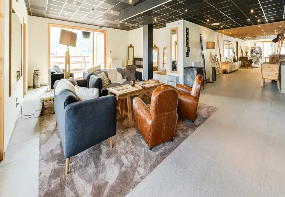 Les Fermes du Mont Blanc, Combloux (self catered apartments) - Reception