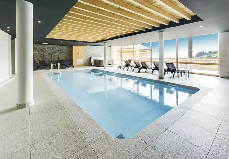 Les Fermes du Mont Blanc, Combloux (self catered apartments) - Indoor pool