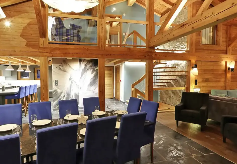 Chalet Delphine 7, Les Gets (self catered chalet) - Lounge/diner