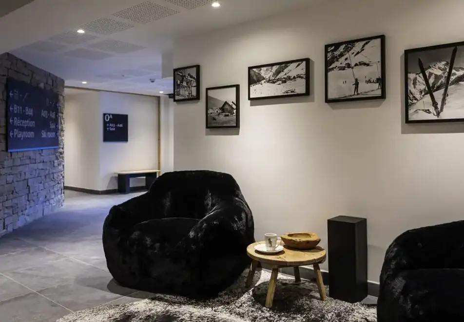 Neige et Soleil, Les Deux Alpes (self catered apartments) ©MReyboz - Reception