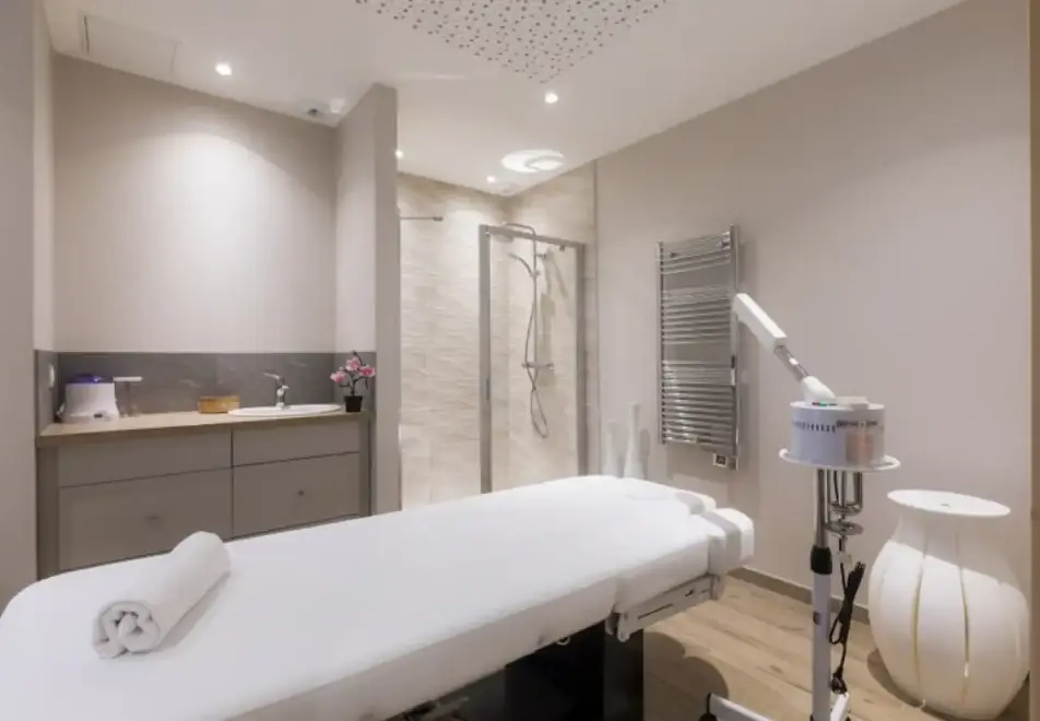 Etoile des Sybelles, Le Corbier (self catered apartments) - Treatment rooms