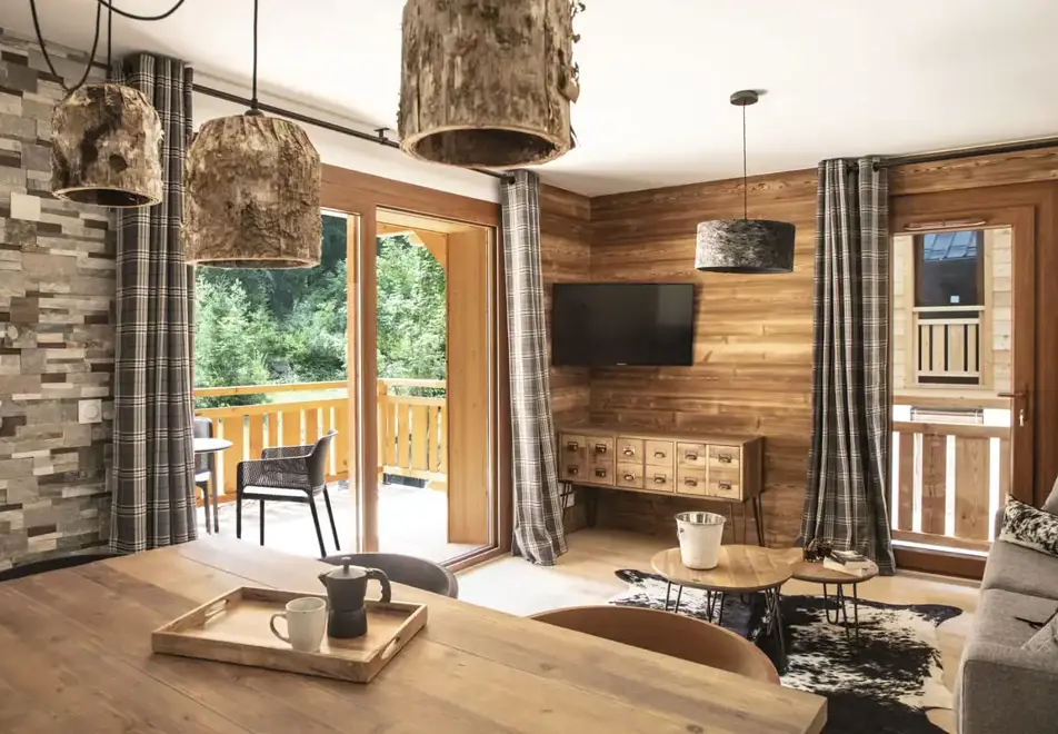 Les 3 Sophies, Morzine (Self Catered Apartments) - Typical lounge area