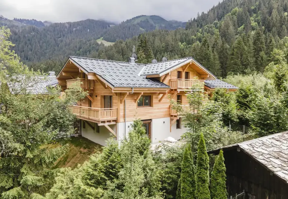 Les 3 Sophies, Morzine (Self Catered Apartments) - Beautiful location
