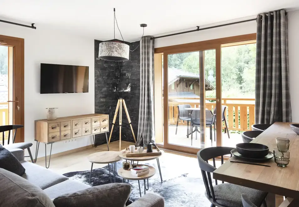 Les 3 Sophies, Morzine (Self Catered Apartments) - Typical lounge area