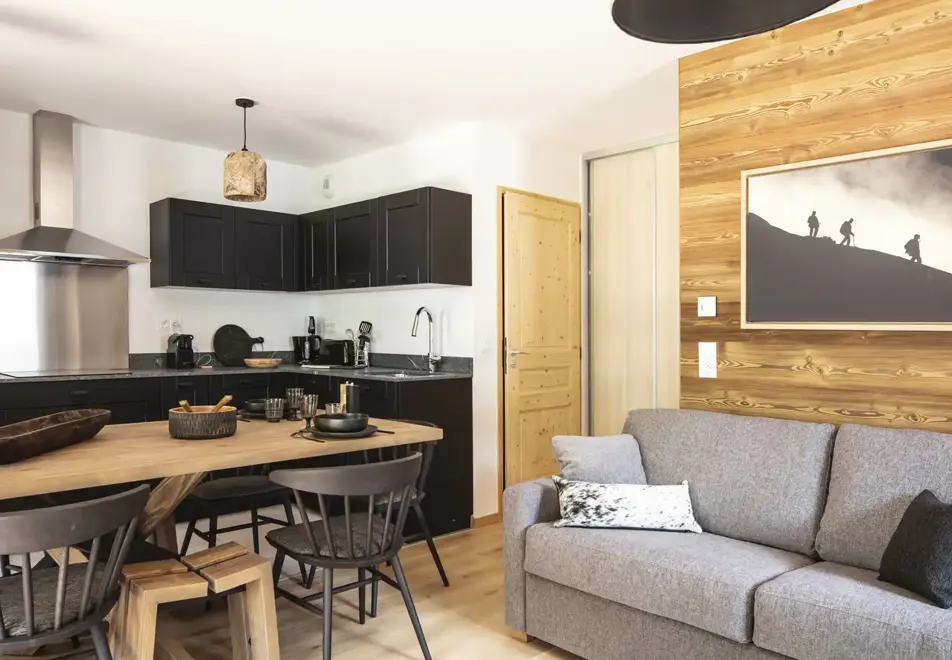 Les 3 Sophies, Morzine (Self Catered Apartments) - Typical kitchen/diner