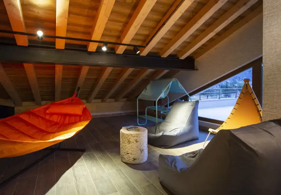 Base Camp Lodge, Bourg St Maurice (Hotel) - BC7 bar & restaurant