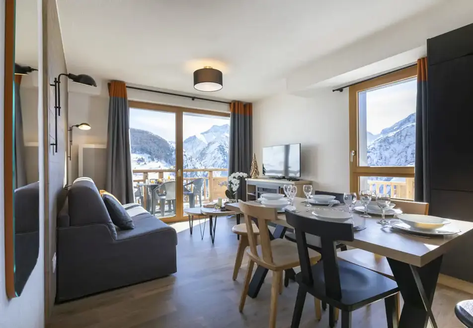 Les Clarines, Les Deux Alpes (self catered apartments) (©Manureyboz) - Typical style 2 bed confort premium 6