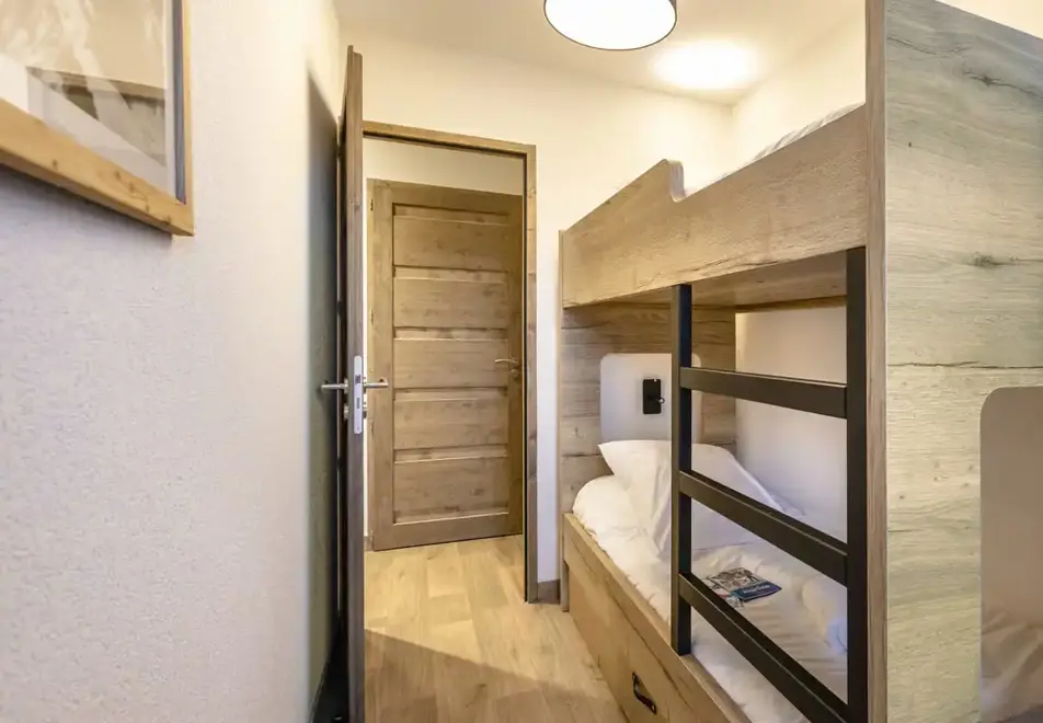 Les Clarines, Les Deux Alpes (self catered apartments) (©Manureyboz) - Typical style 2 bed famille 6