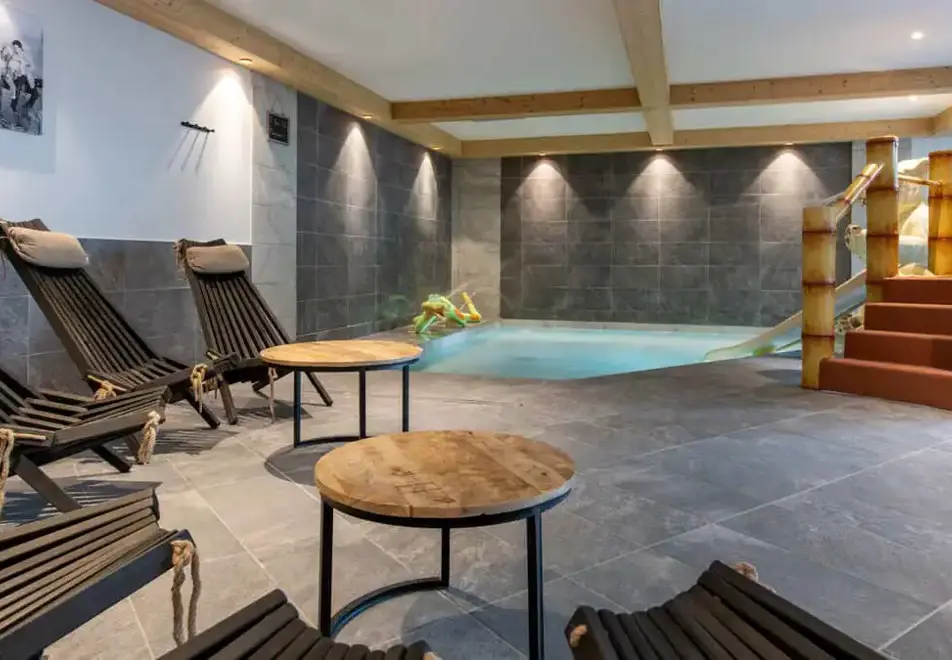 l'Alpaga, La Toussuire (self catered apartments) ©Foudimages - Childrens pool