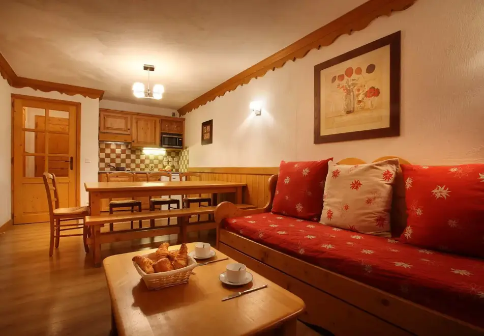 Chalet des Neiges, Oz (self catered apartment) - Typical 2 bedroom Apartment