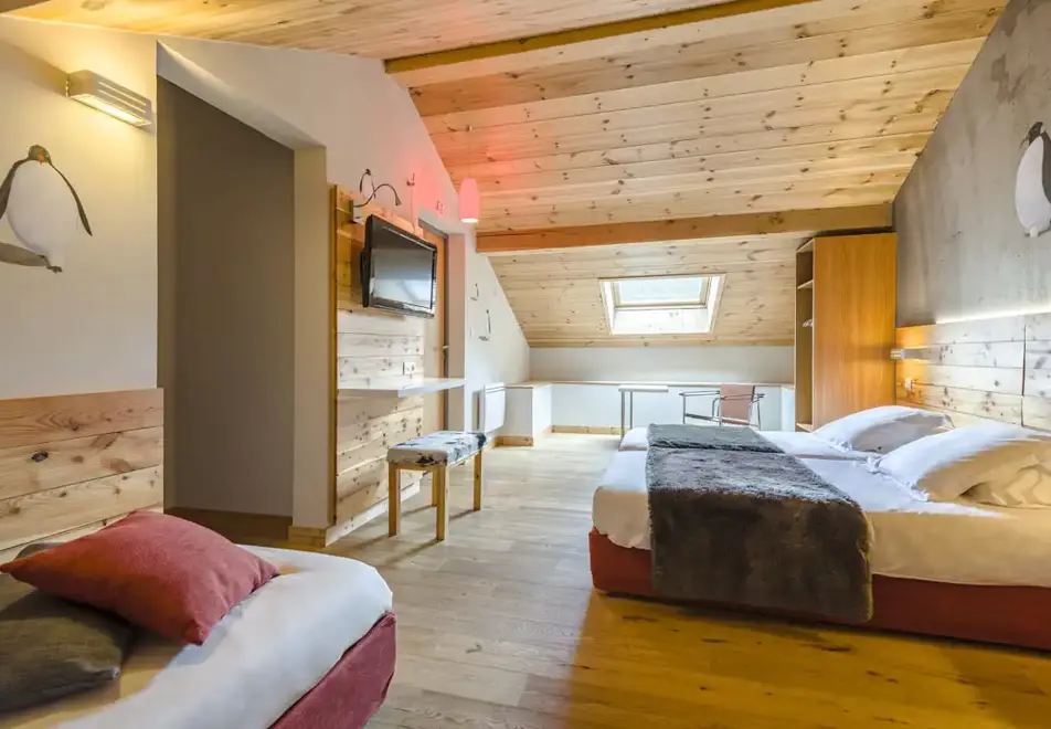 Anova (Hotel & Spa), Montgenevre - Typical Anova suite