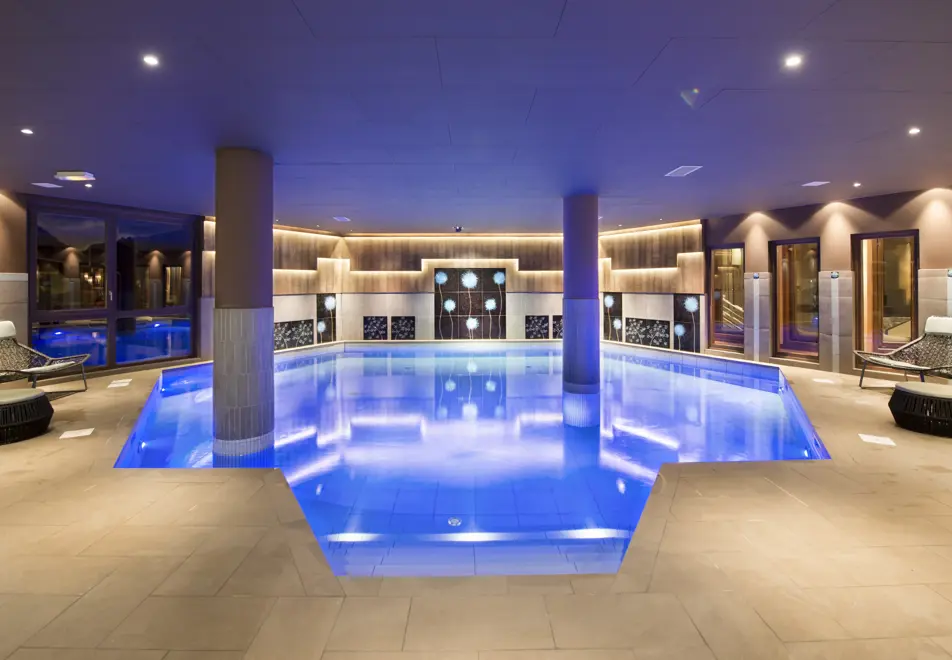Le Hameau du Kashmir, Val Thorens (self catered hotel & apartments) - Indoor pool (©Lebeau)