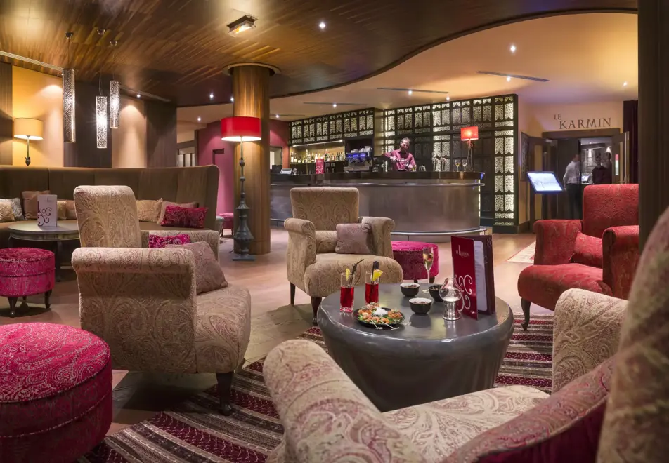 Le Hameau du Kashmir, Val Thorens (self catered hotel & apartments) - Bar (©Studio Bergoend)