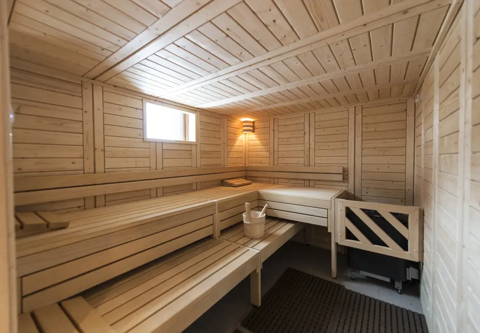 Le Hameau du Kashmir, Val Thorens (self catered hotel & apartments) - Sauna (©Lebeau)