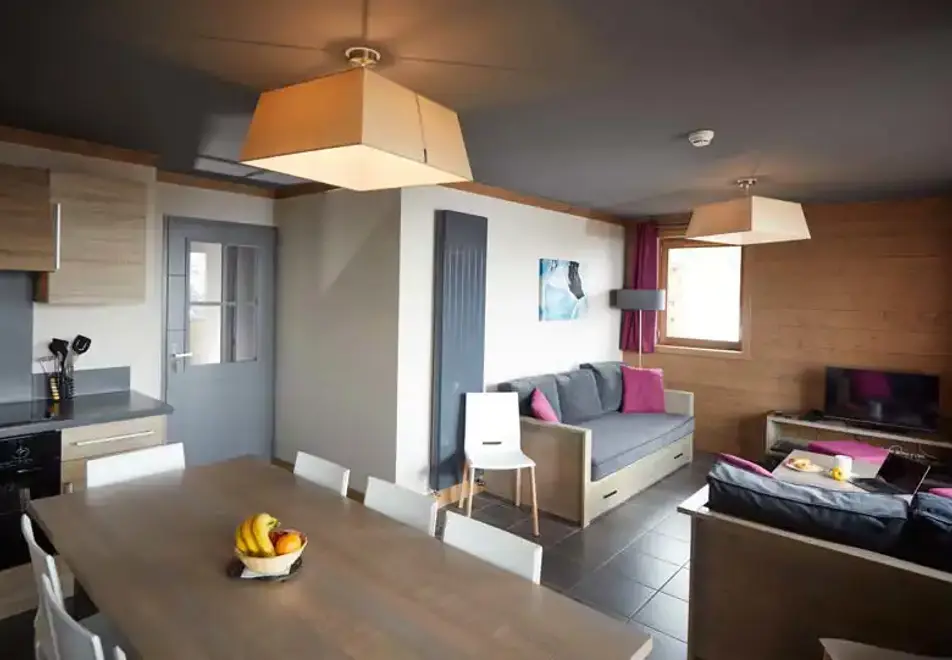 Les Chalets du Soleil, Les Menuires (self catered apartments) - Contemporary apartments