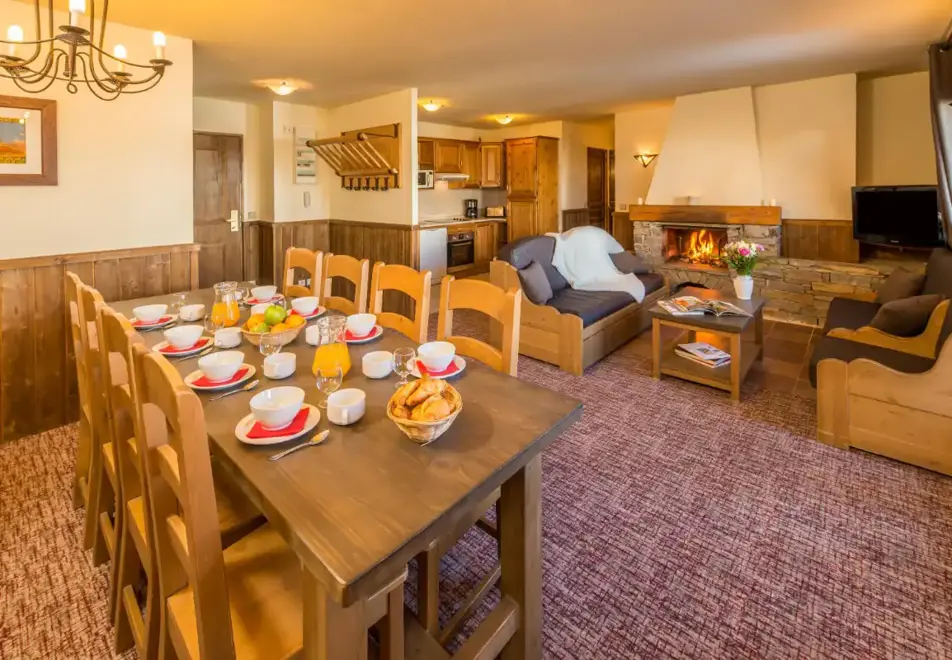Chalet Altitude, Arc 2000 (Self catering apartment) - Typical apartment style