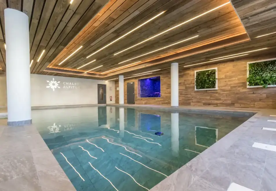 Chalet Altitude, Arc 2000 (self catered apartments) - Indoor pool