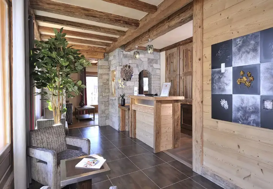 Jhana, Tignes Val Claret (self catered apartments) - Reception