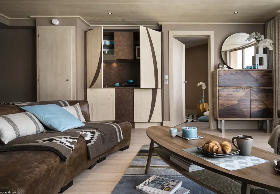 Le Taos, Tignes le Lac (self catered apartments & hotel) - Typical apartment style (©Studio Bergoend)