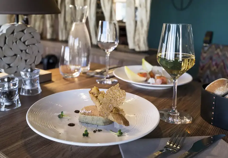 Le Taos, Tignes le Lac (self catered apartments & hotel) - Restaurant (©Studio Bergoend)