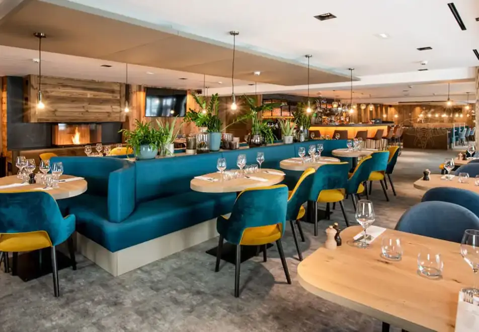 Manali Lodge, Courchevel Moriond (high end apartments) - Bistrot Manali