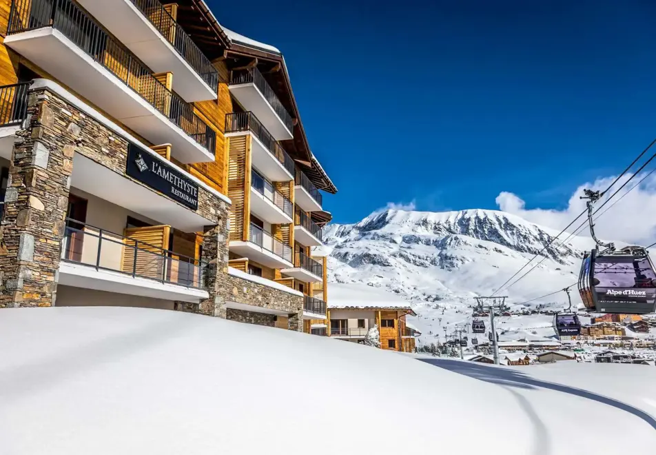 Daria-I Nor, Alpe d'Huez (self catered apartments & hotel) - By the new Alpe Express gondola
