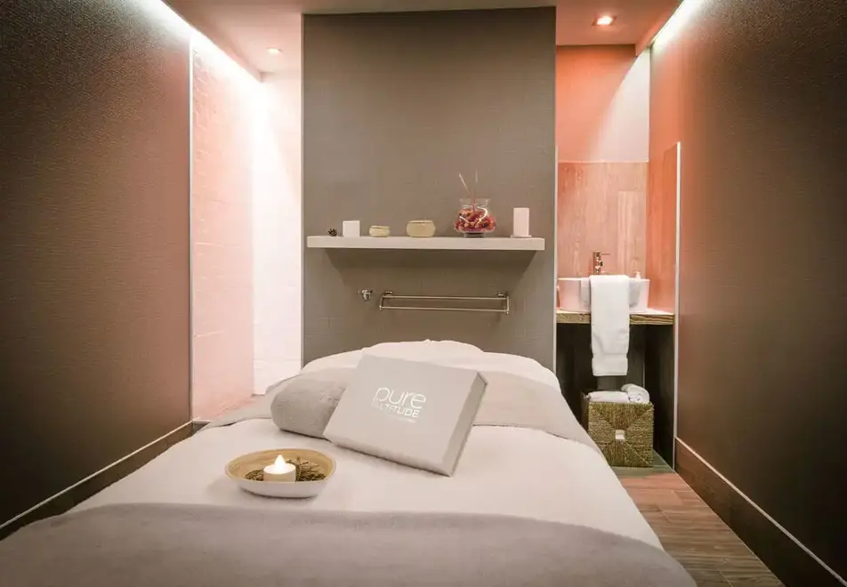 Le Pic Blanc, Alpe d'Huez (hotel) - Treatment room