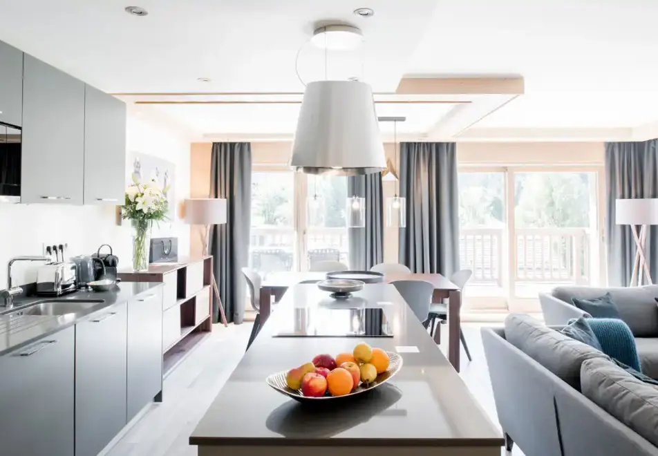 Mammoth Lodge, Courchevel Moriond (self catered apartments) - 3 bed 6